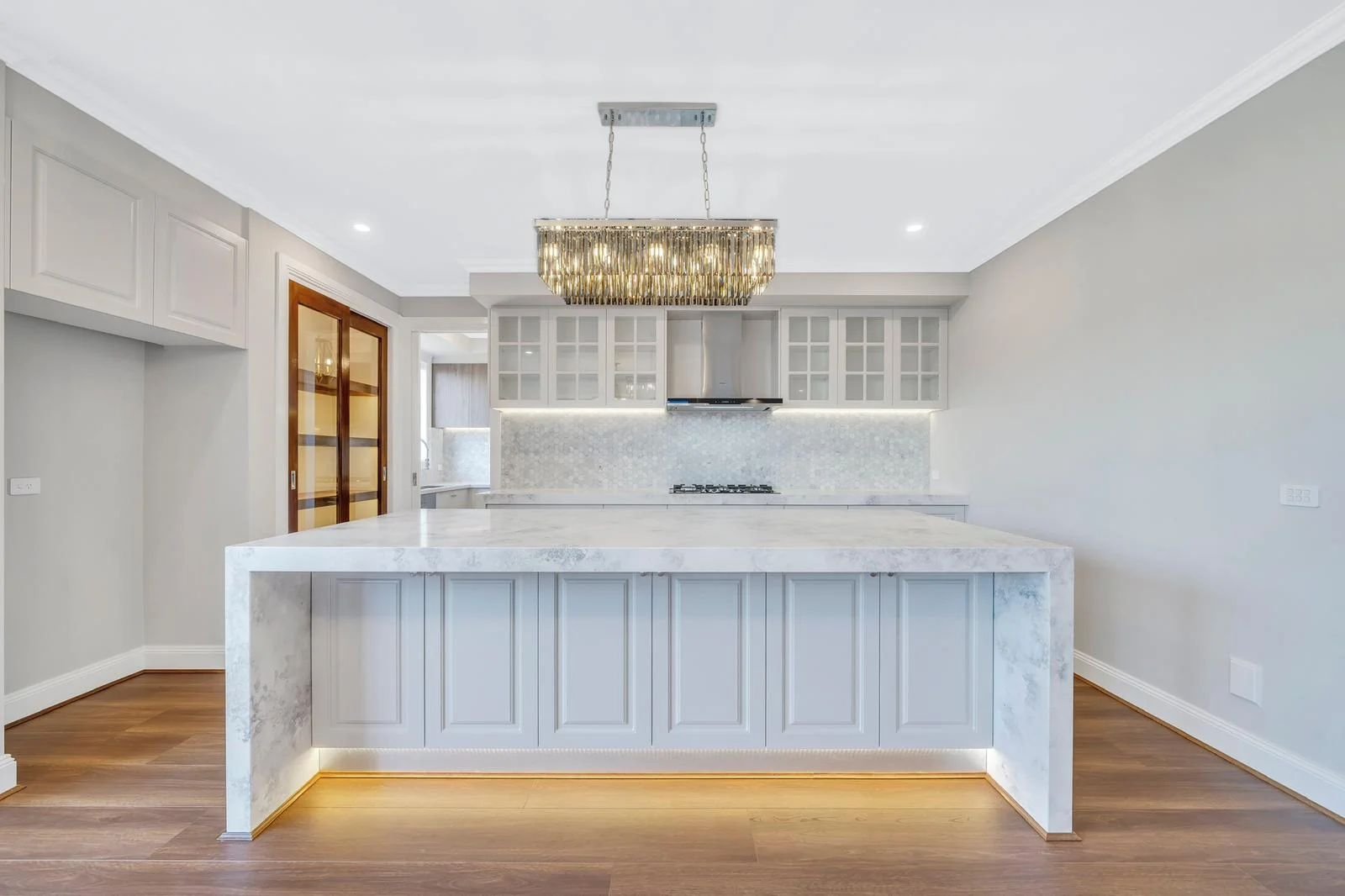 Kitchen island and pendant